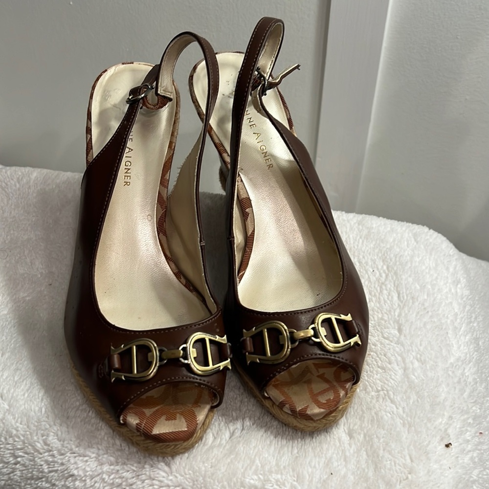 Etienne Aigner cork wedge sandal. Size 7 1/2. - Picture 3 of 7